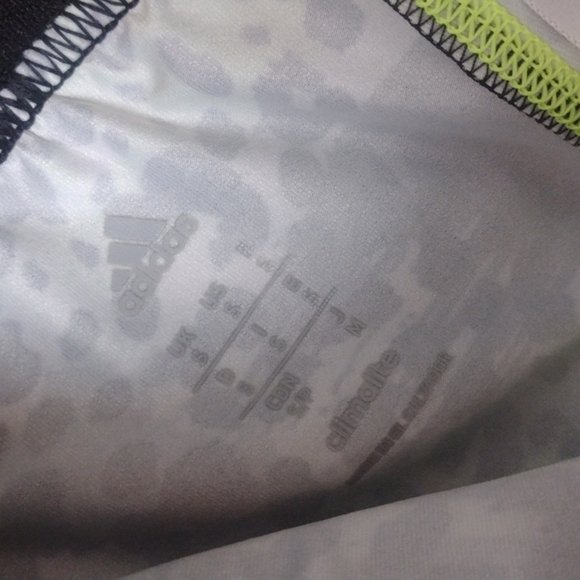 Adidas cheetah shorts size small - Picture 3 of 3